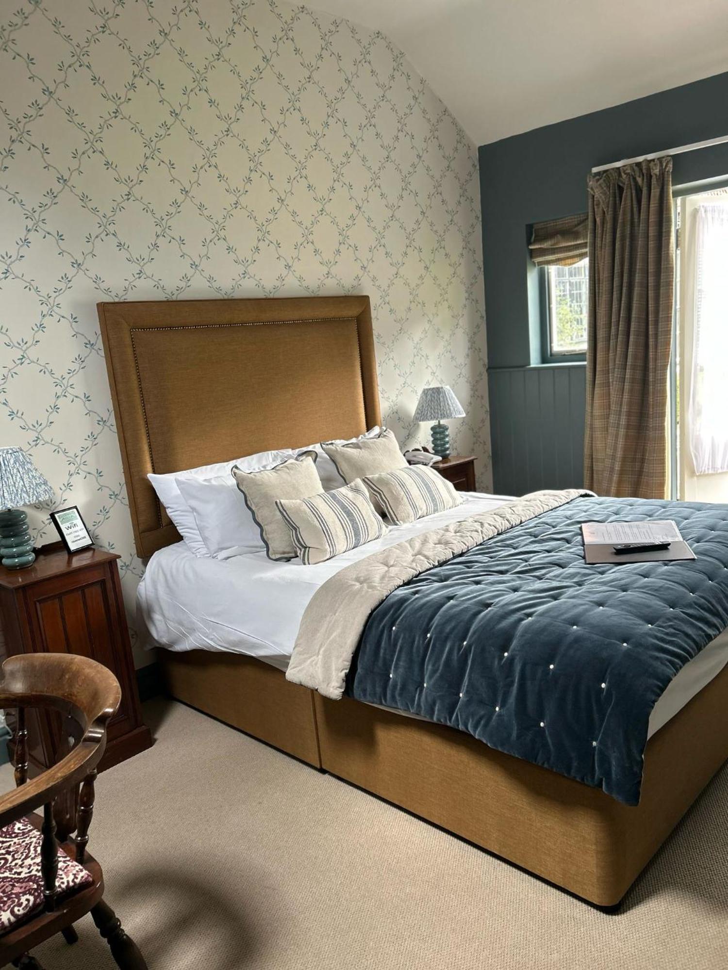 Ravenwood Hall Hotel Bury St. Edmunds Екстериор снимка