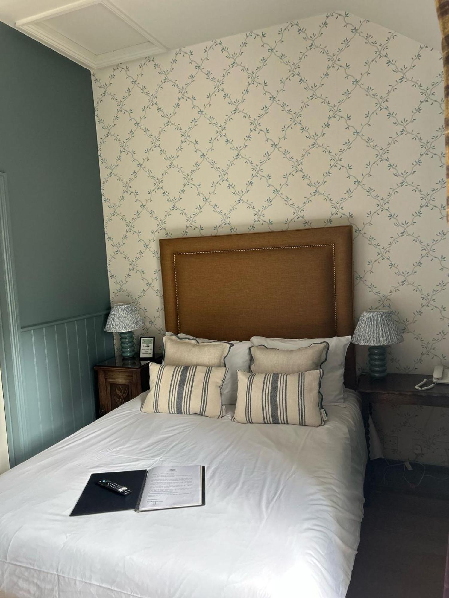 Ravenwood Hall Hotel Bury St. Edmunds Екстериор снимка