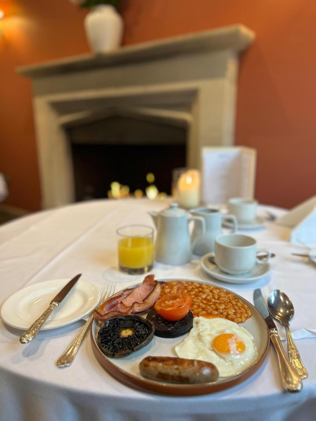 Ravenwood Hall Hotel Bury St. Edmunds Екстериор снимка