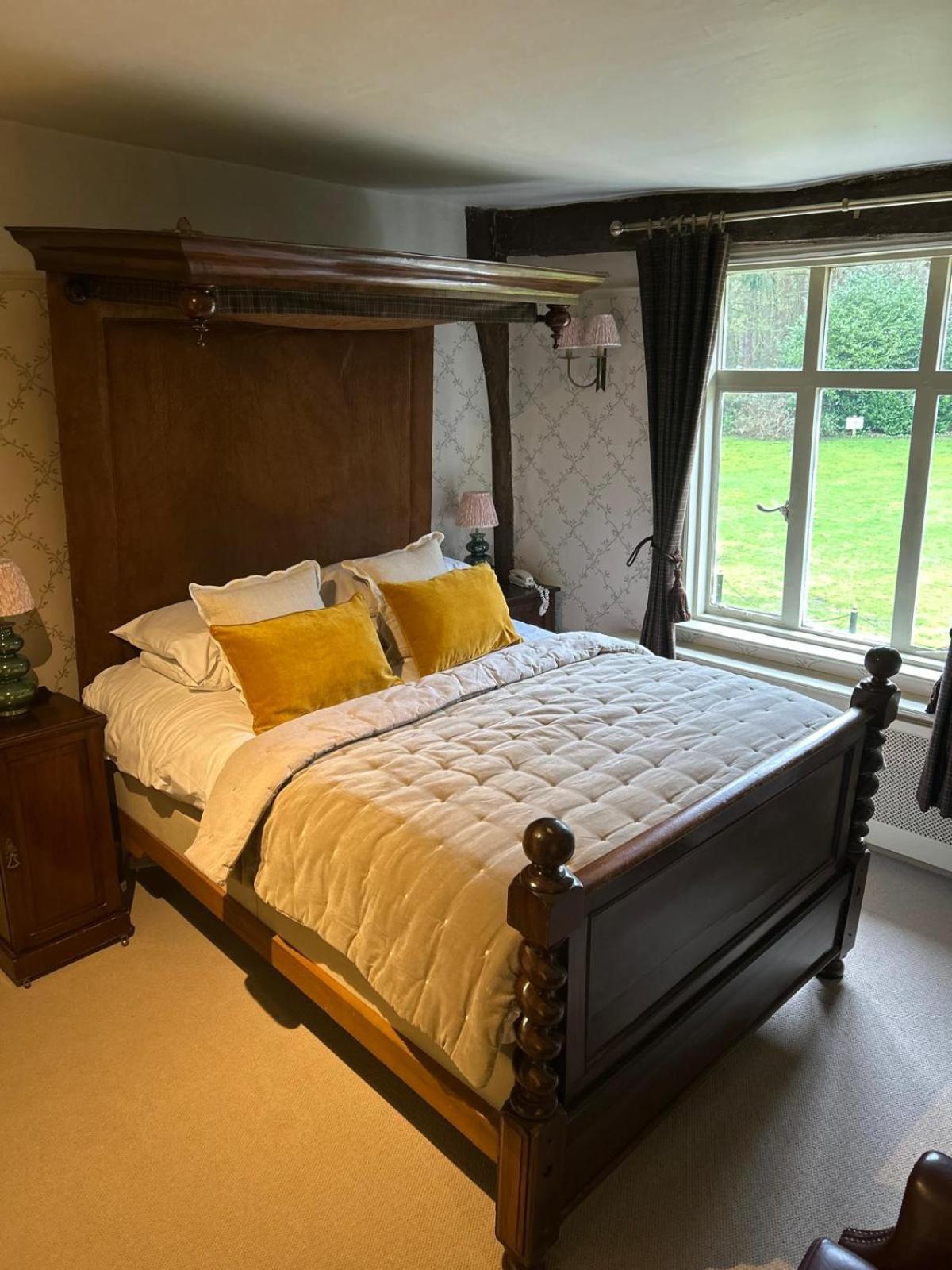 Ravenwood Hall Hotel Bury St. Edmunds Екстериор снимка