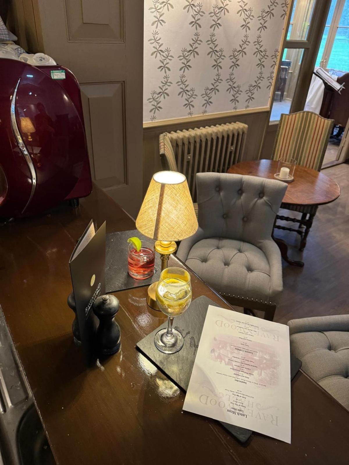 Ravenwood Hall Hotel Bury St. Edmunds Екстериор снимка